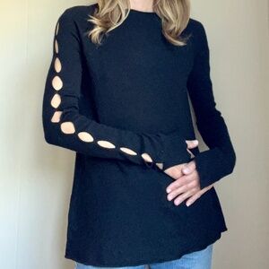 The Row black cashmere lattice sleeve tunic sweater XS